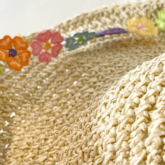 True Love Floppy Straw Sun Hat - Picture 11 of 11
